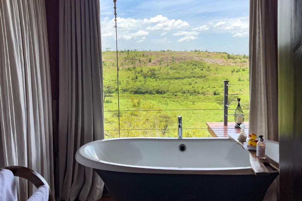 The clawfoot bathtub at Mahali Mzuri