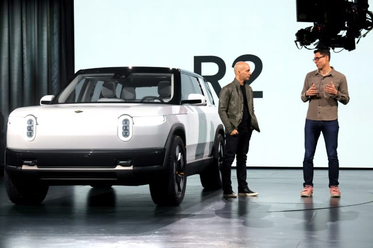 Der Volkswagen-Konzern investiert fünf Milliarden Dollar (4,7 Milliarden Euro) in den schwächelnden US-Elektroautobauer Rivian. Die Unternehmen teilten mit, ein Gemeinschaftsunternehmen für die Entwicklung neuester E-Auto-Technologie zu gründen. (Phillip Faraone)