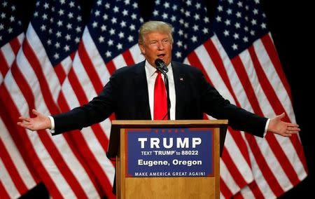 Republican U.S. presidential candidate Donald Trump speaks at a campaign rally in Eugene, Oregon, U.S., May 6, 2016. REUTERS/Jim Urquhart/File Photo