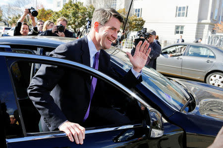 Bill Baroni, former deputy executive director of The Port Authority of New York and New Jersey, waves after exiting the court in the Bridgegate trial at the Federal Courthouse in Newark, New Jersey, U.S. November 04, 2016. REUTERS/Eduardo Munoz