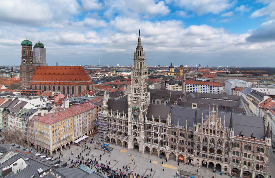 In München ist es fraglos schön. Beim Gehalt gibt es aber noch ein wenig Luft nach oben. Nichtsdestotrotz landet die bayrische Landeshauptstadt mit einem durchschnittlichen Wert von 3,52 auf dem fünften Platz.