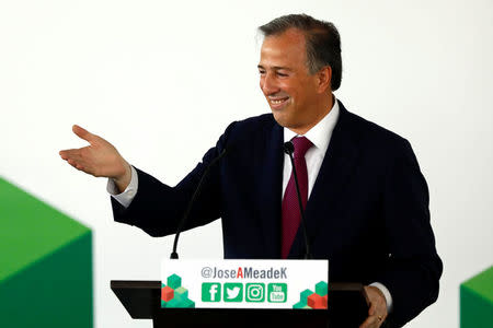 Institutional Revolutionary Party (PRI) candidate Jose Antonio Meade addresses supporters after registering as presidential candidate at the National Electoral Institute (INE) in Mexico City, Mexico March 18, 2018. REUTERS/Edgard Garrido