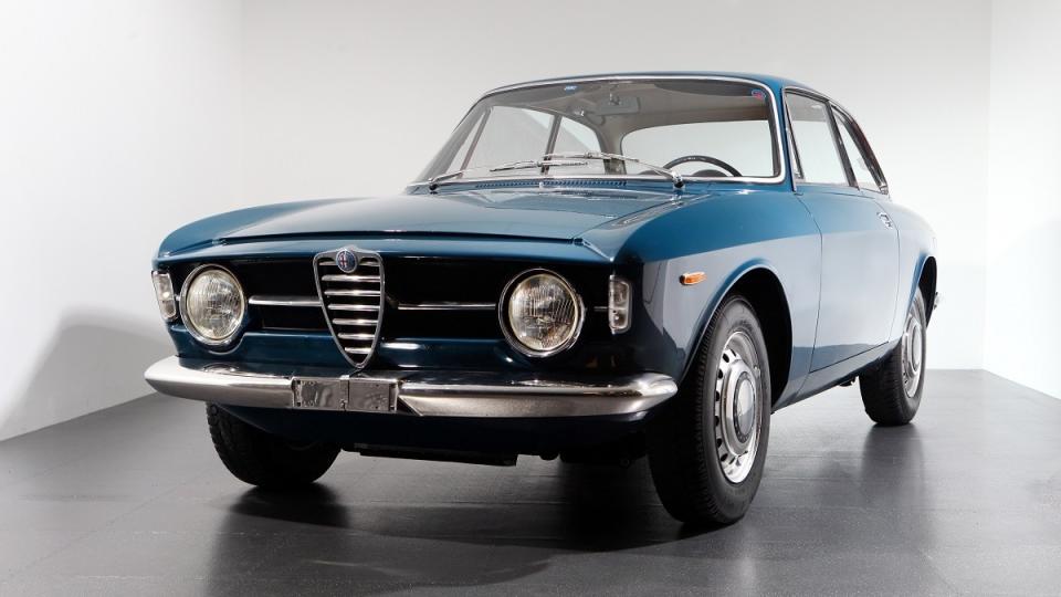 ▼Milano從改名為Junior也有故事，Junior 是源自於1966年推出的GT 1300 Junior，當時這輛車也是以超值形象受到歡迎。（圖／Alfa Romeo提供）