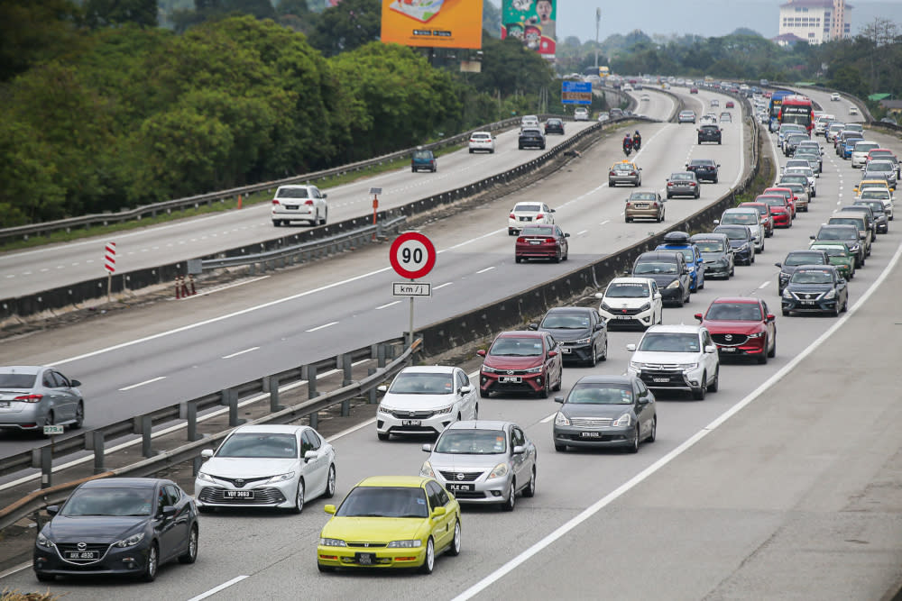 PLUS is expecting over two million vehicles on the North-South Expressway for Raya over the Raya period. — Picture by Farhan Najib