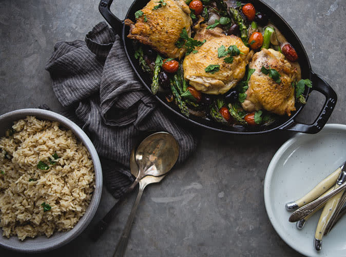 Baked Chicken with Asparagus, Olives and Tomatoes in White Wine Sauce