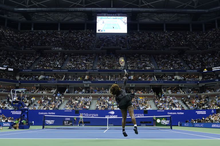 Serena Williams y el saque, una de las grandes armas de la ex número 1 del mundo a lo largo de su carrera