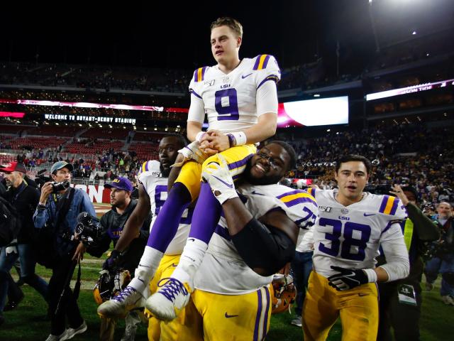 Sportsbooks take note of LSU alumni and Bengals teammates Joe