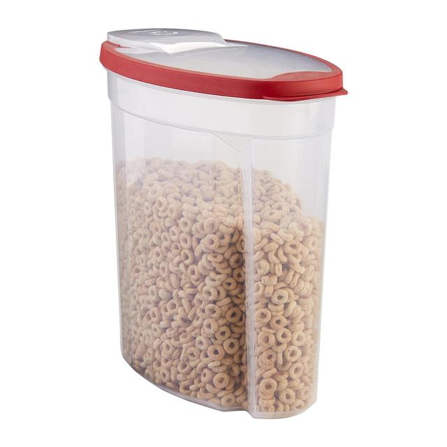 This Rubbermaid Storage Container Keeps Pantry Food Fresh 'for