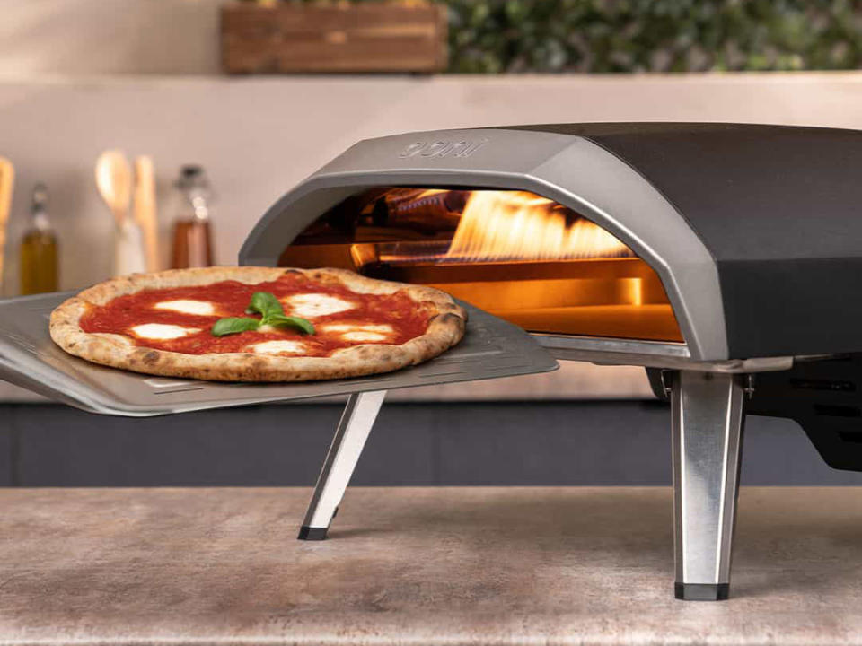 Ooni Koda 16 Pizza Oven Bundle