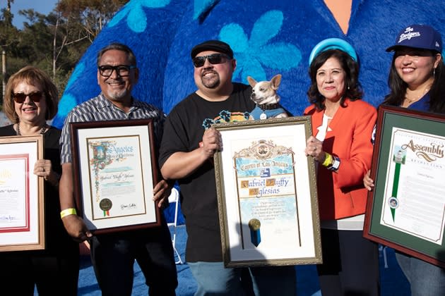 L A Leaders Salute Gabriel Fluffy Iglesias For Landmark Dodger Stadium Shows