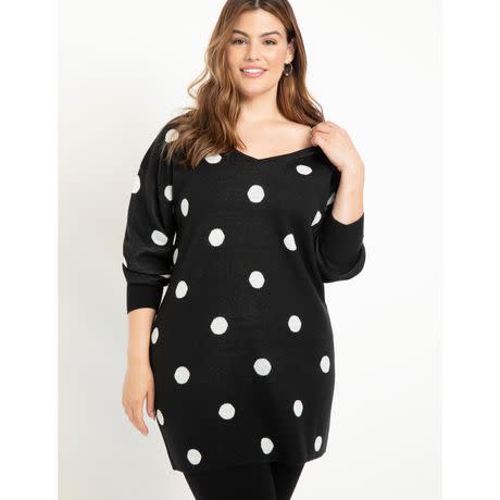 ELOQUII Elements Women's Plus Size Tunic Sweater (Photo via Walmart)