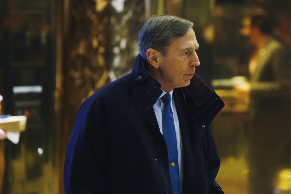 Former CIA director David Petraeus arrives to meet with U.S. President elect Donald Trump at Trump Tower New York, U.S., November 28, 2016. (Photo: Lucas Jackson/Reuters)