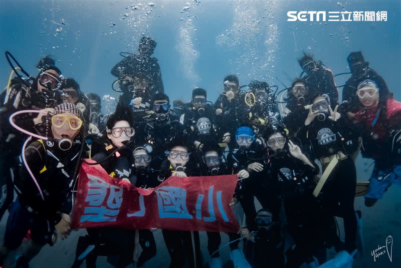 台灣潛水為墾丁國小舉辦海洋畢業典禮。（圖／台灣潛水提供）