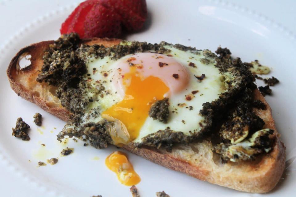 <p>Christine Hadden</p><p>The whole internet is freaking out over pesto eggs—a great new breakfast recipe!</p><p><strong>Get the recipe: <a href="/1211809/christinehadden/tiktoks-pesto-eggs/" data-ylk="slk:Pesto Eggs;elm:context_link;itc:0;sec:content-canvas" class="link ">Pesto Eggs</a></strong></p><p><strong>Related: <a href="https://www.yahoo.com/lifestyle/100-best-egg-recipes-morning-173000195.html" data-ylk="slk:100 Best Egg Recipes;elm:context_link;itc:0;sec:content-canvas;outcm:mb_qualified_link;_E:mb_qualified_link;ct:story;" class="link  yahoo-link">100 Best Egg Recipes</a></strong></p>