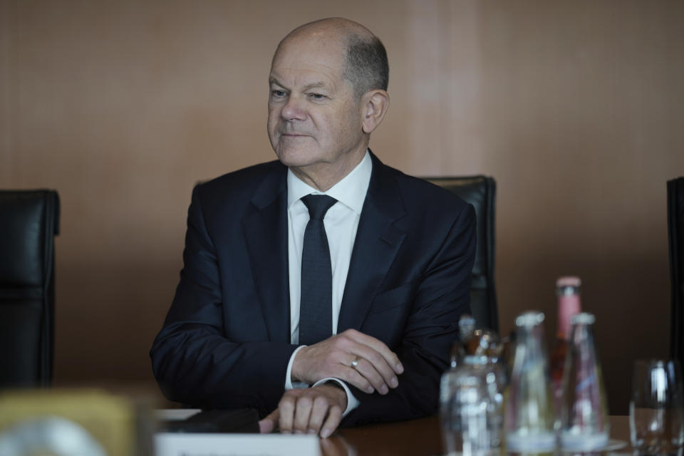 German Chancellor Olaf Scholz arrives for the cabinet meeting of the German government at the chancellery in Berlin, Germany, Wednesday, Jan. 24, 2024. (AP Photo/Markus Schreiber)