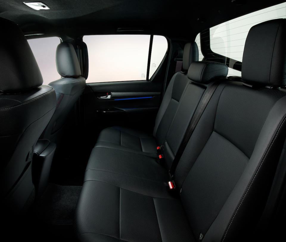 hiluxinteriorbackseats.jpg