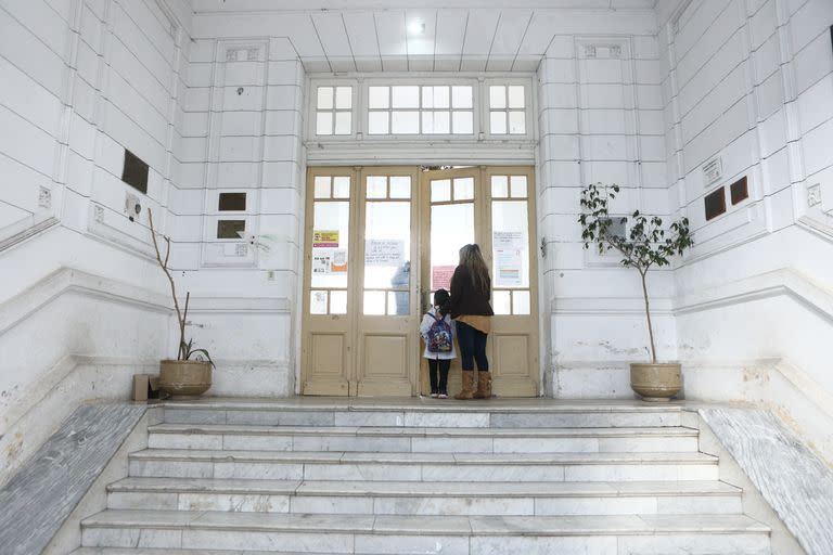 En La Plata, las escuelas están abiertas, pero no todos los cursos tienen clases