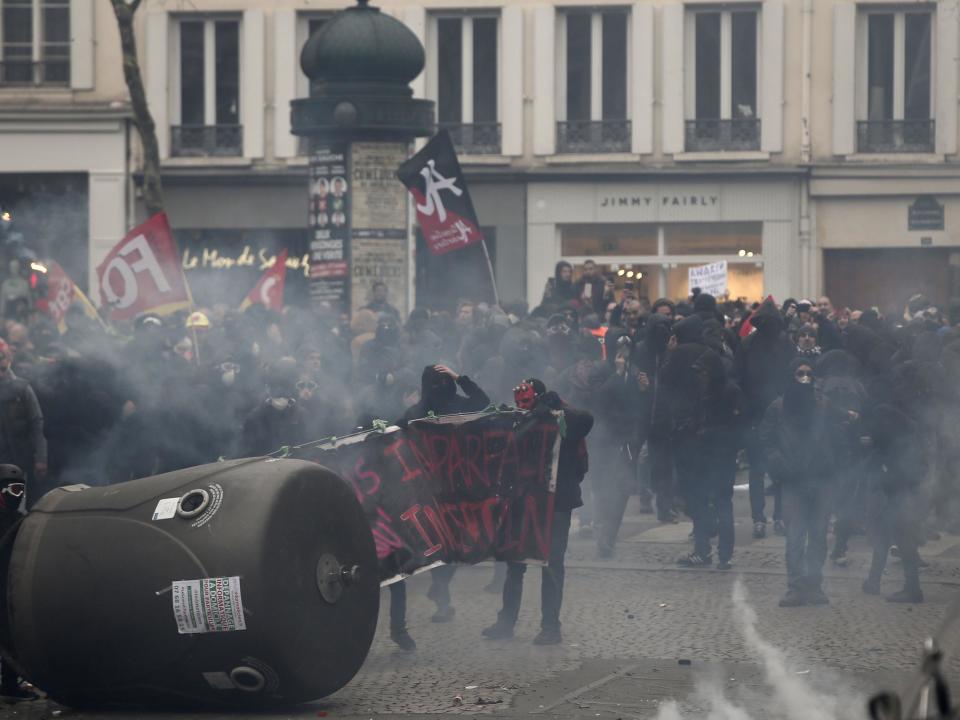 Eurostar cancels trains as police use tear gas against Macron protesters in Paris