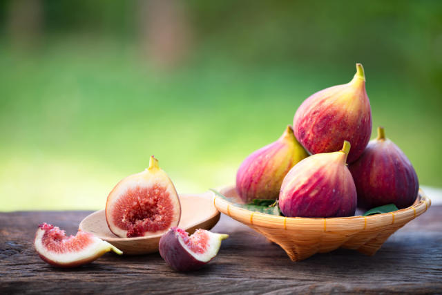 Comment choisir et cuisiner les figues ? - Elle à Table