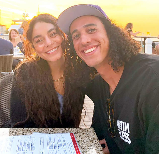 Vanessa Hudgens, Cole Tucker Cutest Pictures: Sweet Photos