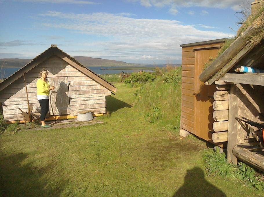 <p>There’s an outdoor toilet with hot and cold water, but no shower. Wi-Fi can be accessed from the front porch of the hut. </p>