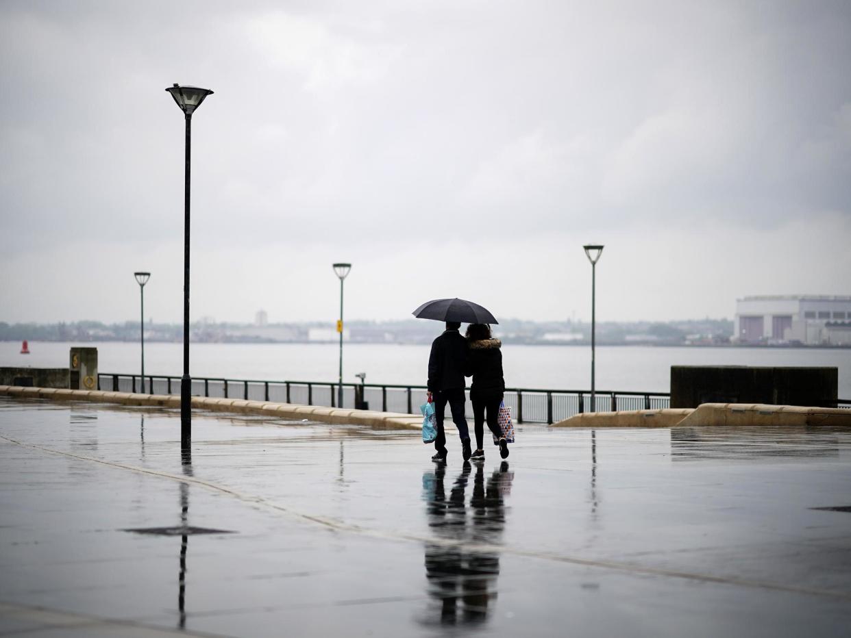 April is expected to draw to a close with more showers: Christopher Furlong/Getty Images