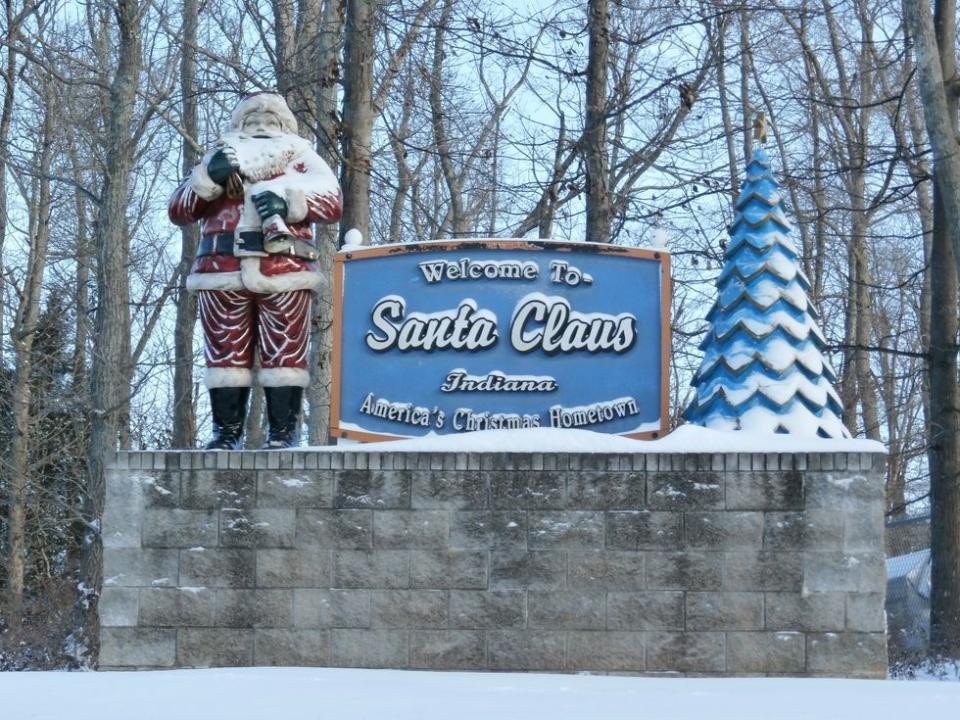 30) Santa Claus, Indiana