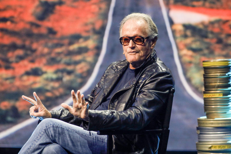 HAMBURG, GERMANY - SEPTEMBER 06: US actor Peter Fonda during the tv show 'Gottschalks grosse 68er Show' on September 6, 2018 in Hamburg, Germany. (Photo by Isa Foltin/Getty Images,)