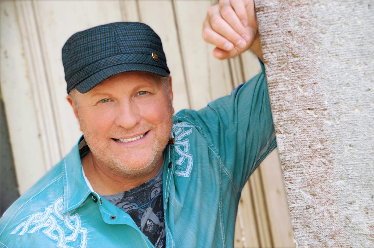 Country music star Collin Raye is one of the headline acts during the 42nd annual Marion Popcorn Festival, which is set for Sept. 7-9 in downtown Marion. Raye will perform at 8:30 p.m. on Friday, Sept. 8 on the main stage. For information about the Marion Popcorn Festival, go to its website www.popcornfestival.com.