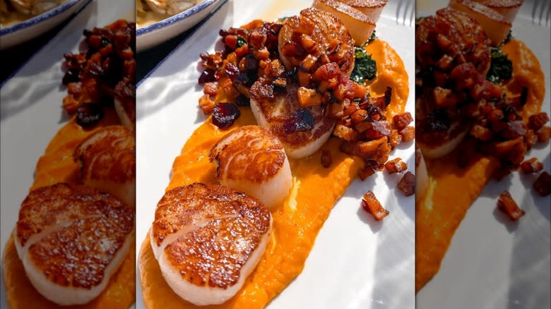 Legal Sea Foods seared scallops