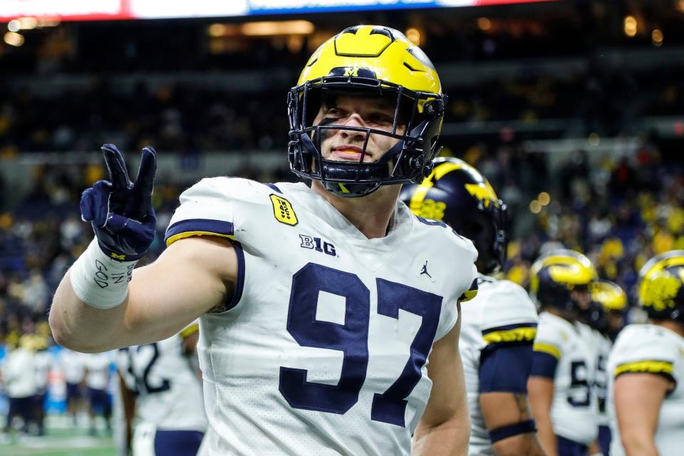 Michigan defensive end Aidan Hutchinson was a finalist for the Heisman Trophy.