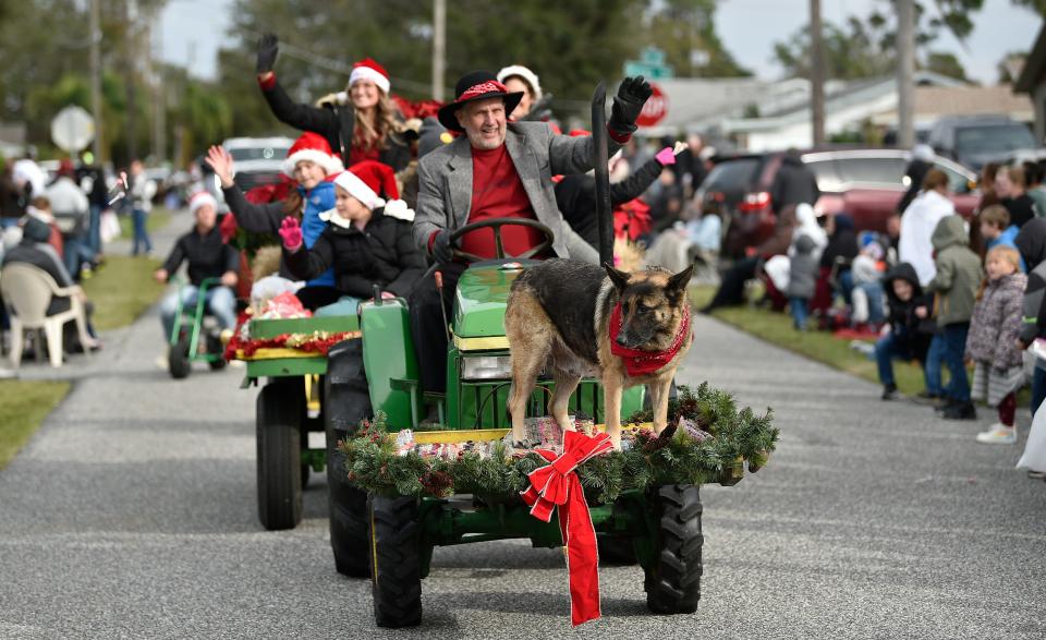 Pinecraft's Christmas Day parade, pictured here in 2022, should return Sunday afternoon.