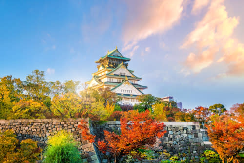 關西地區的大阪城，別名「金城」，是日本三大名城之一。（圖/shutterstock）