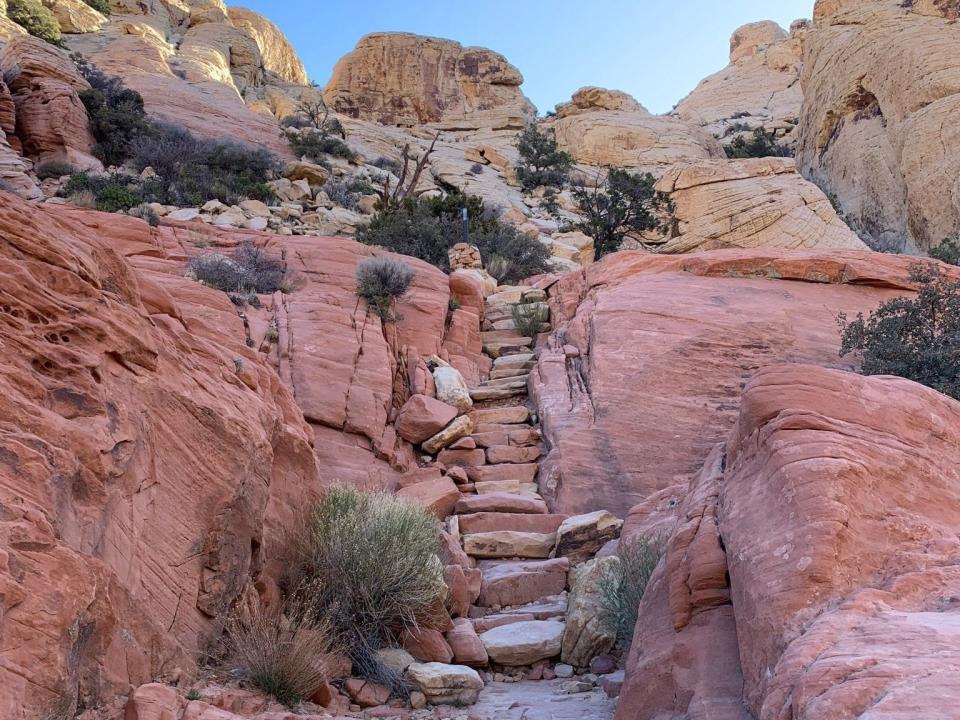 Calico Tanks Trail