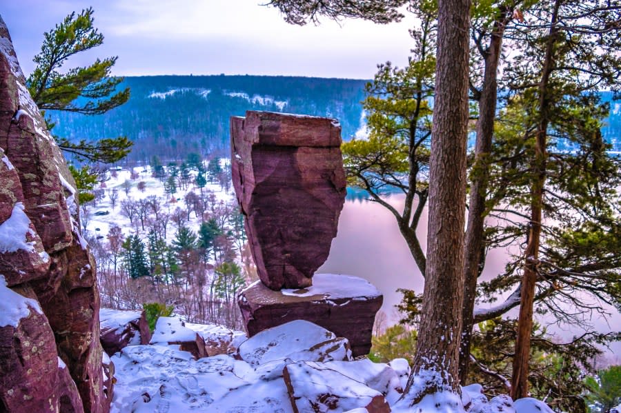 Wintertime at Devil’s Lake in Wisconsin (Getty)