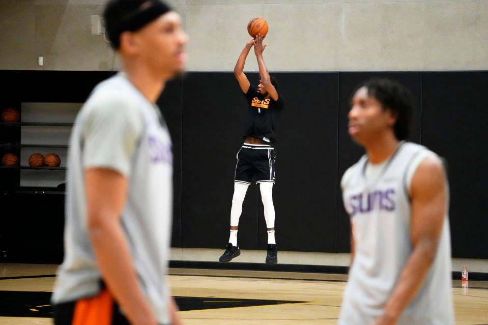 Suns forward Kevin Durant shoots a jumper as Phoenix prepares for their first-round playoff match-up against the L.A. Clippers at the Suns Training Facility in Phoenix on April 12, 2023.