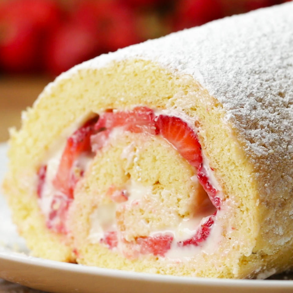 Perfect for cake fans AND non–cake lovers.Recipe: Strawberry Cheesecake Cake Roll