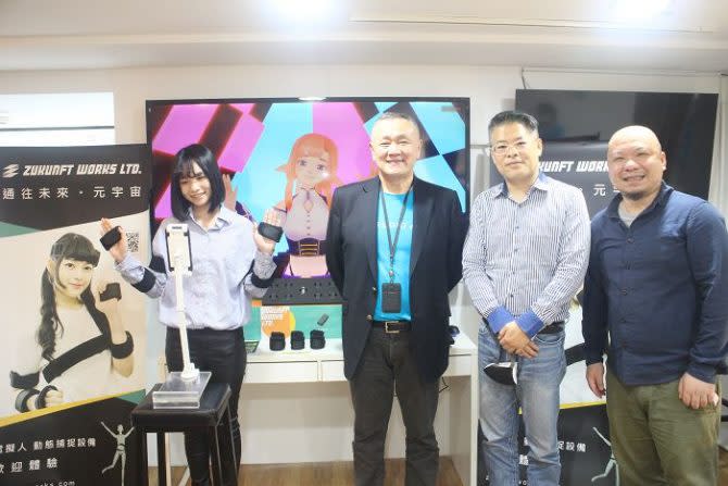市場總監簡瑞智（右起）、Future Productions創始人陳鳳平、STUDIO總經理程應龍。  （圖：柯宗新攝）