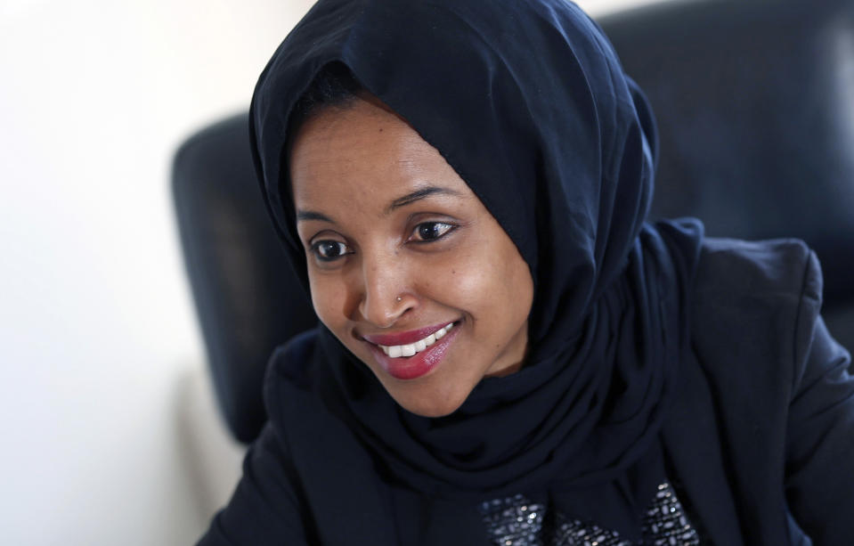 Wurde 1982 in Somalia geboren und lebt seit 1995 in den USA: Ilhan Omar. (Bild: AP Images)