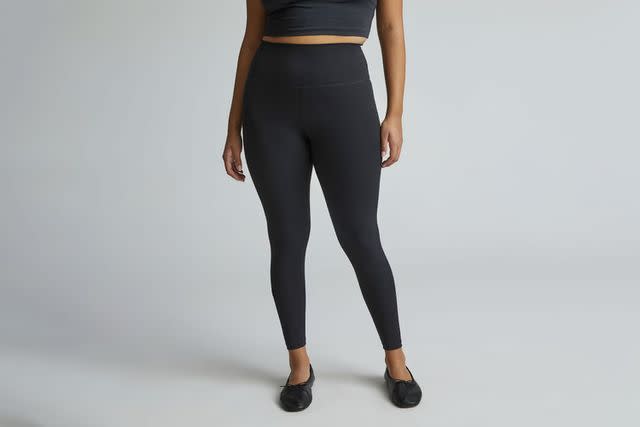 <p>Everlane</p>