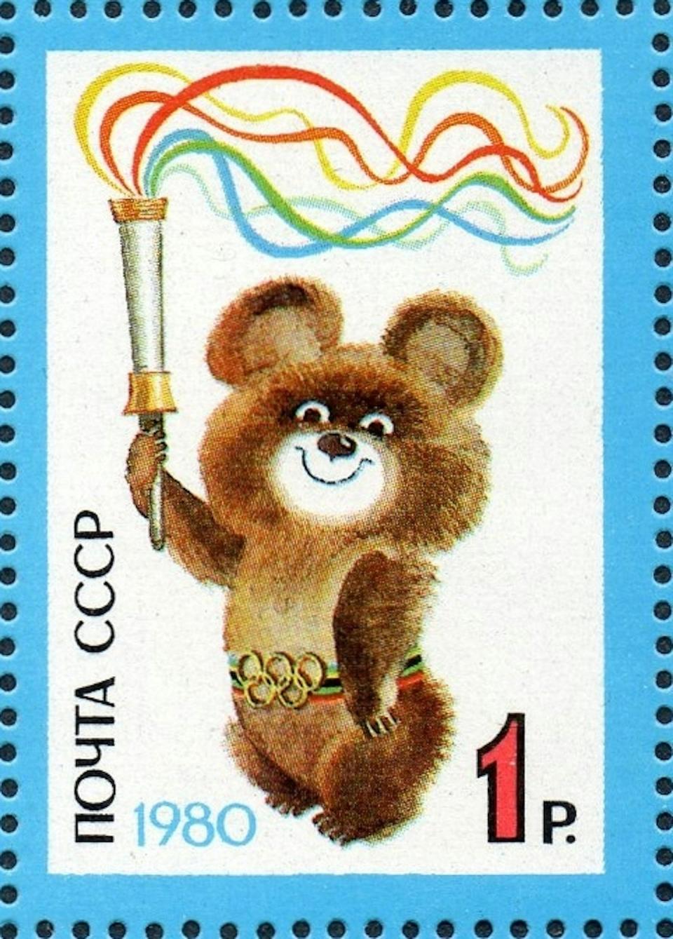 Sello soviético con Misha, mascota de los JJOO de 1980 en Moscú. <a href="https://commons.m.wikimedia.org/wiki/File:1980_USSR_stamp_Olympic_mascot.jpg" rel="nofollow noopener" target="_blank" data-ylk="slk:Wikimedia Commons / Ю.Левиновский;elm:context_link;itc:0;sec:content-canvas" class="link ">Wikimedia Commons / Ю.Левиновский</a>