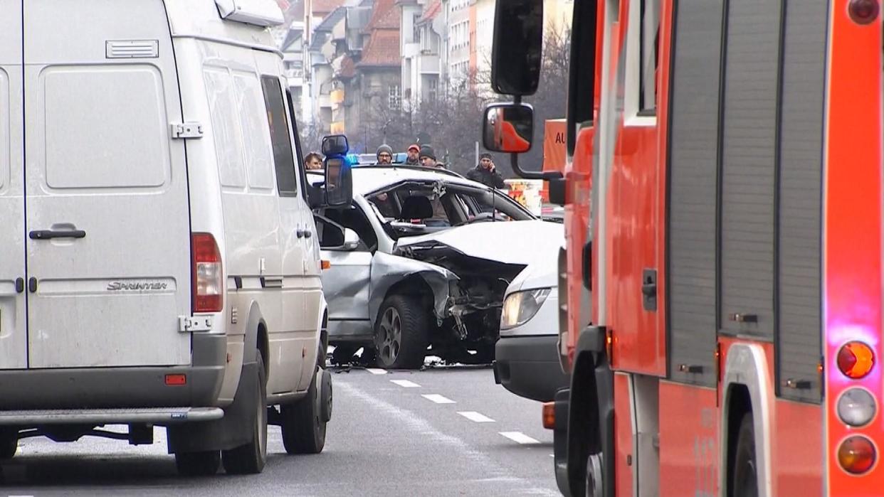 Car Bomb Explodes in German Capital