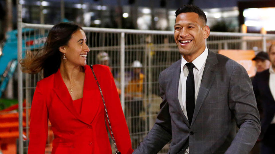 Israel Folau (pictured right) with his wife Maria Folau (pictured left). (Getty Images)