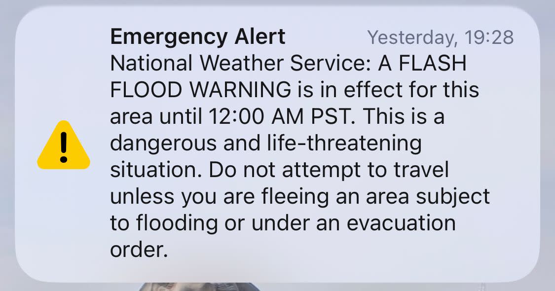 Warning sent to Los Angeles residents (Mike Bedigan)