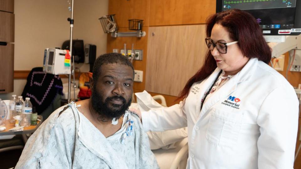 (Left to right) Shawn Glenn, kidney recipient, with Dr. Linda Chen, the surgical director of Memorial Transplant Institute’s Living Donor & Pediatric Abdominal Transplant Program in Hollywood, FL. Glenn’s 13-year-old daughter Symaria saved his life. The teen died in February 2024 from a brain bleed. She donated six of her organs and has helped save five people, including her dad.