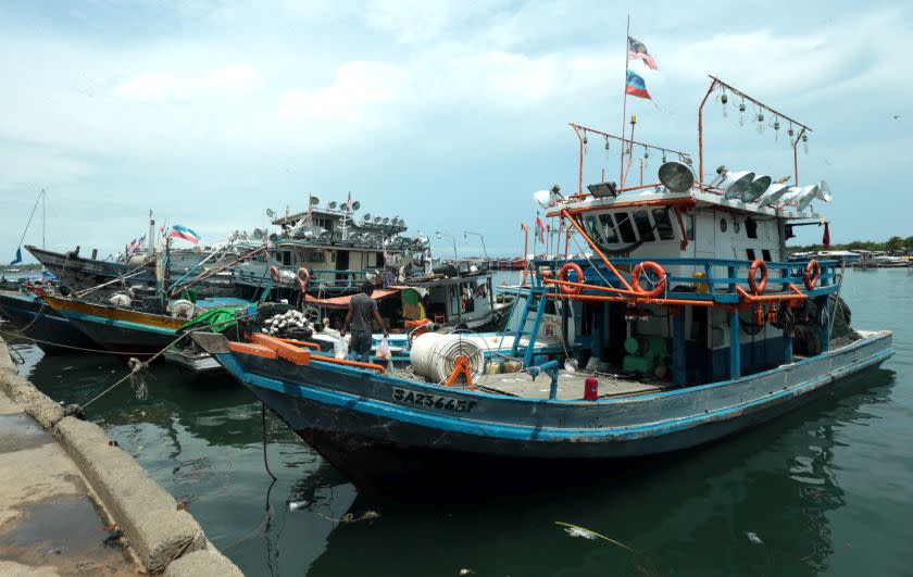 File picture of fishing trawlers in Semporna. — Picture by Julia Chan