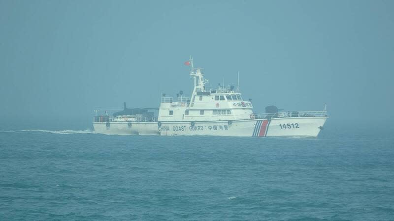 澎湖籍漁船「大進滿88號」昨晚在金門海域作業，突遭中國大陸海警強行登檢扣押，並將船隻帶回大陸。圖為中國大陸海警船。（資料照／海洋委員會海巡署提供）