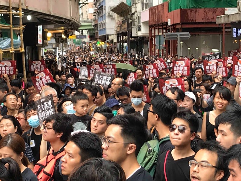 818反送中集會 港人高喊香港加油 (圖)