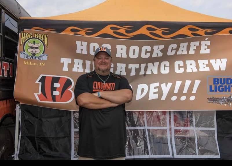 Bengals fan Jeff Lanham lived on the roof of his restaurant for 57 days, coming down Sunday after the team got its first win. (Hog Rock Cafe/Facebook)