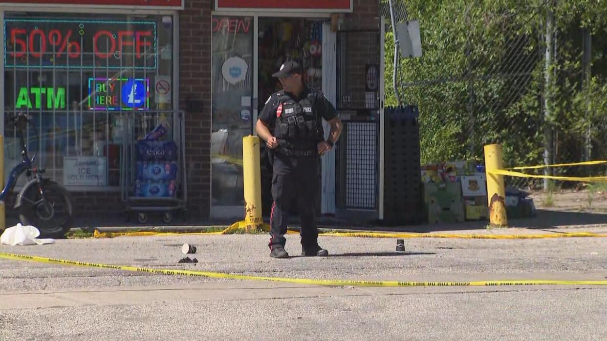 Toronto police say a teenager was killed in shooting in Scarborough Saturday. (Darek Zdzienicki/CBC - image credit)